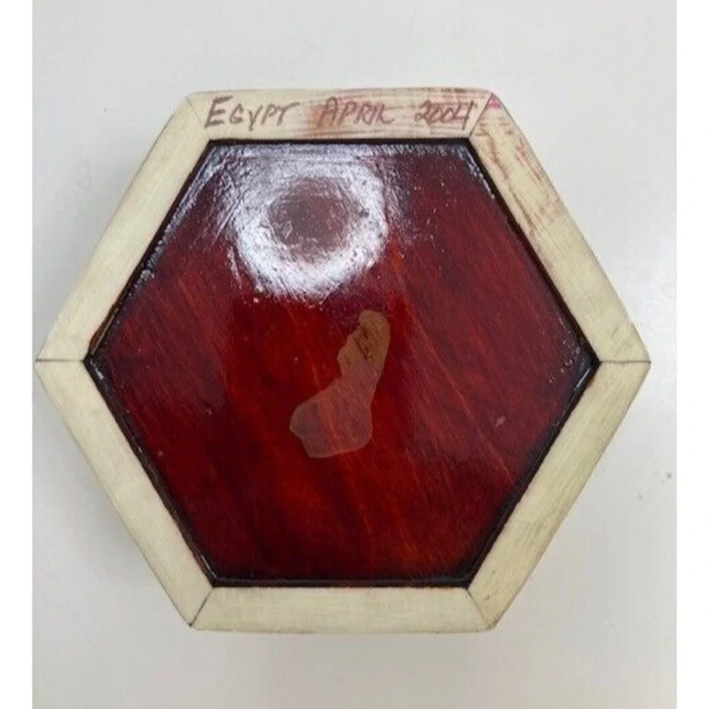 Vintage Egyptian Wood & Mother Pearl Inlay Trinket Box Lined Red Velvet  Hexagon - Picture 7 of 10